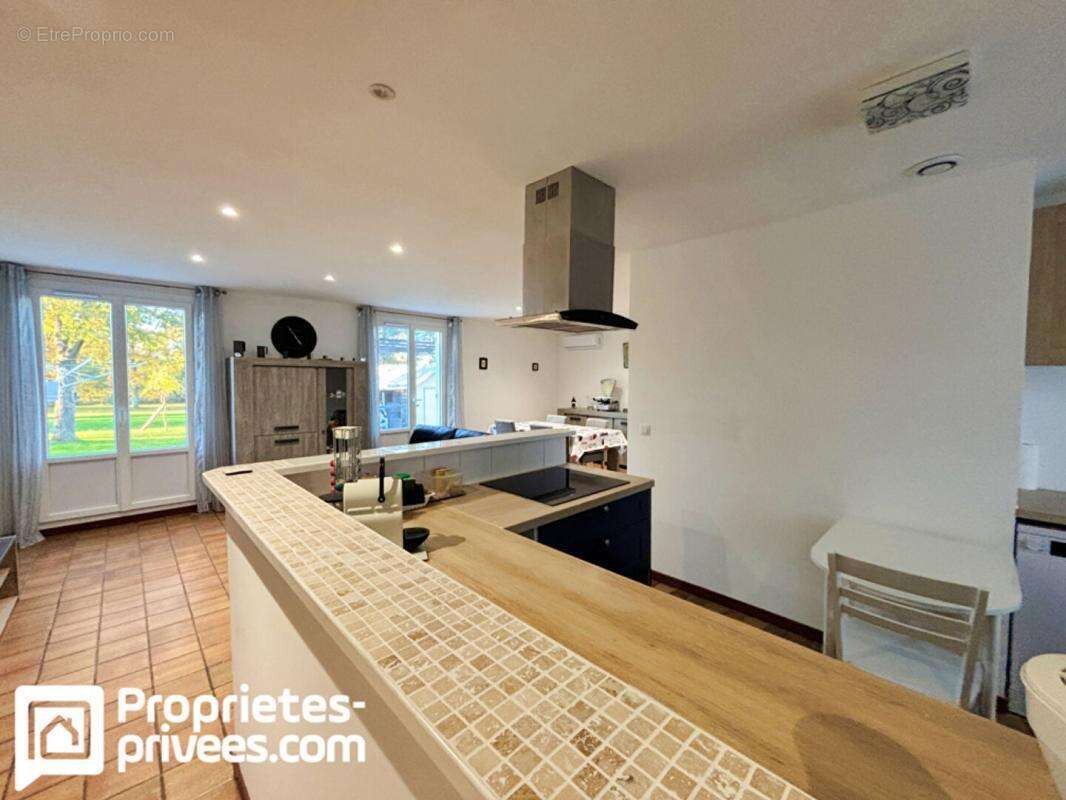 Maison à MERY-SUR-CHER