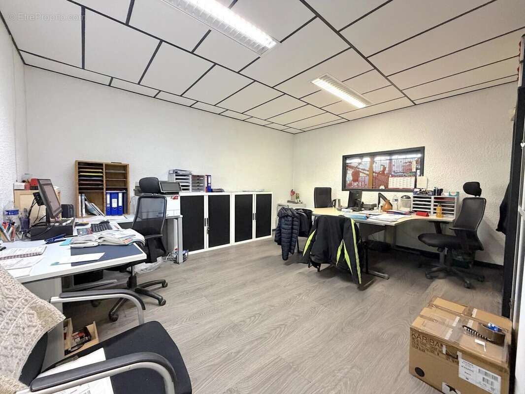 Commerce à SAINT-JEAN-DE-MAURIENNE