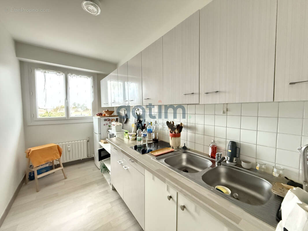 Centre-ville Montaigu, au 2e avec ascenseur, T3, 49,45 m2 habitables, cave, parking - photo 5