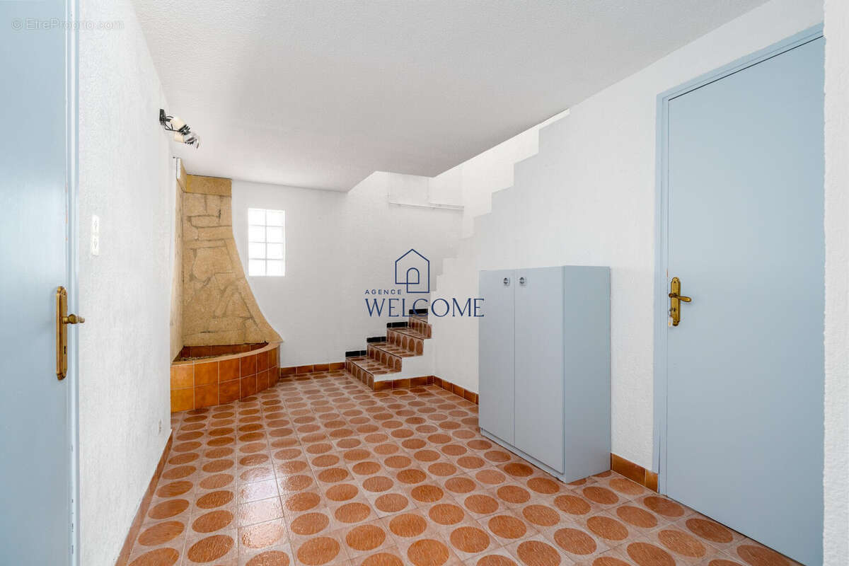 Appartement à UCHAUD