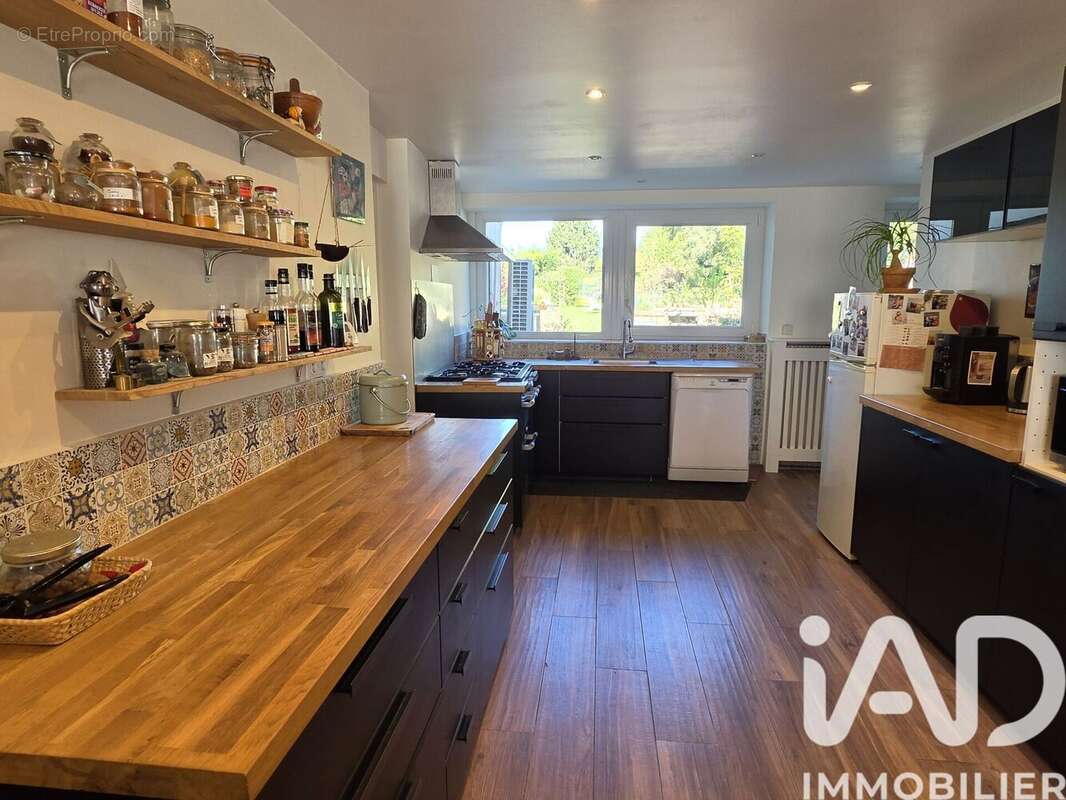 Maison 143 m² à Bernay-Vilbert  - photo 5