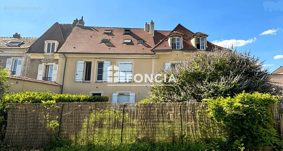 Appartement à MONTRY
