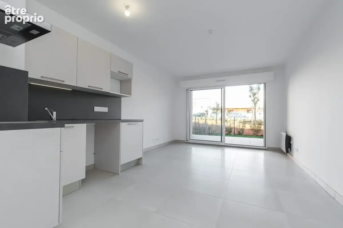 Appartement 1 pièce 29 m² à vendre à Antibes (06600) - photo 2