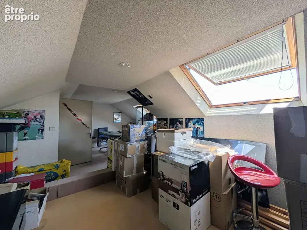 Maison d'architecte familiale de 170 m² avec jardin, terrasses et double garage dans un quartier résidentiel recherché - photo 16