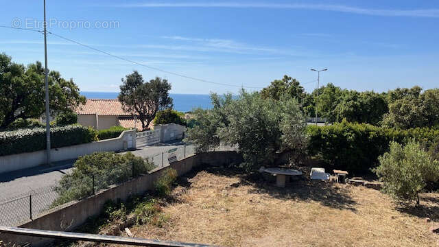 Maison à ROQUEBRUNE-SUR-ARGENS