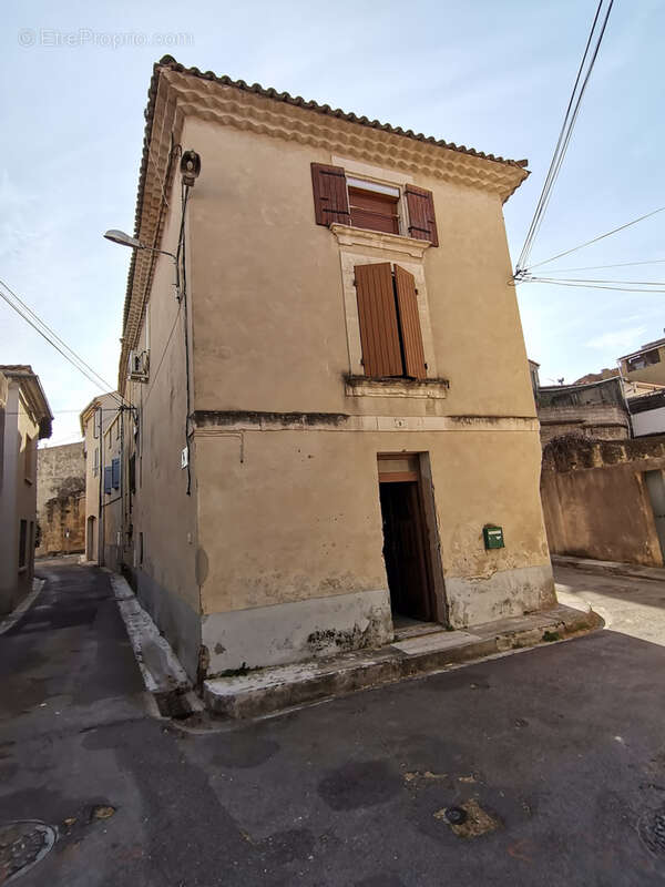 Maison à SORGUES