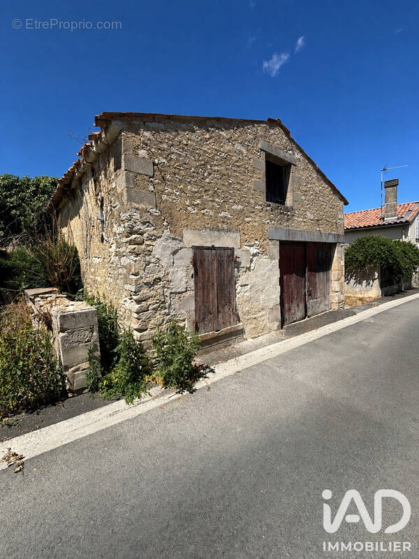 Photo 1 - Terrain à LA GREVE-SUR-MIGNON
