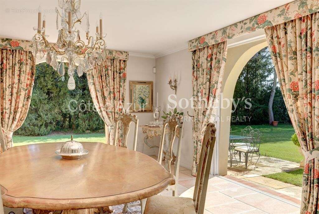 Maison à AURIBEAU-SUR-SIAGNE