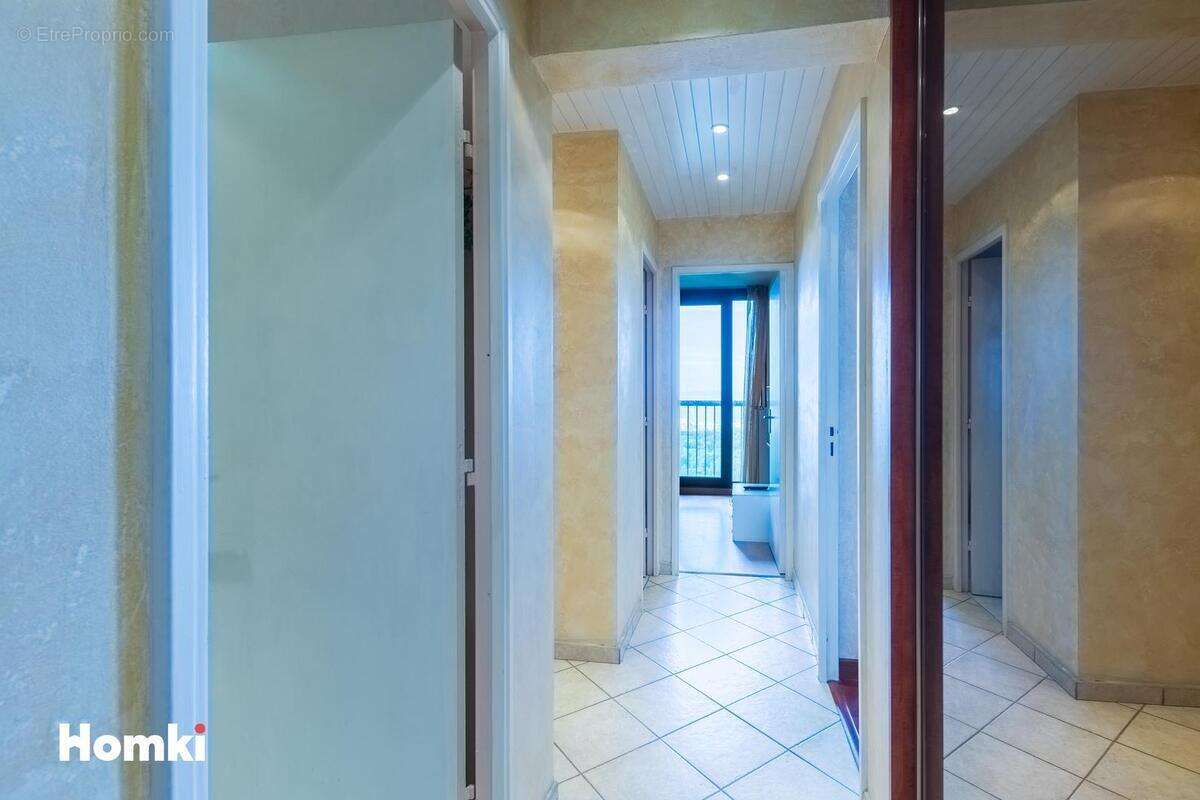 Appartement à MARSEILLE-8E