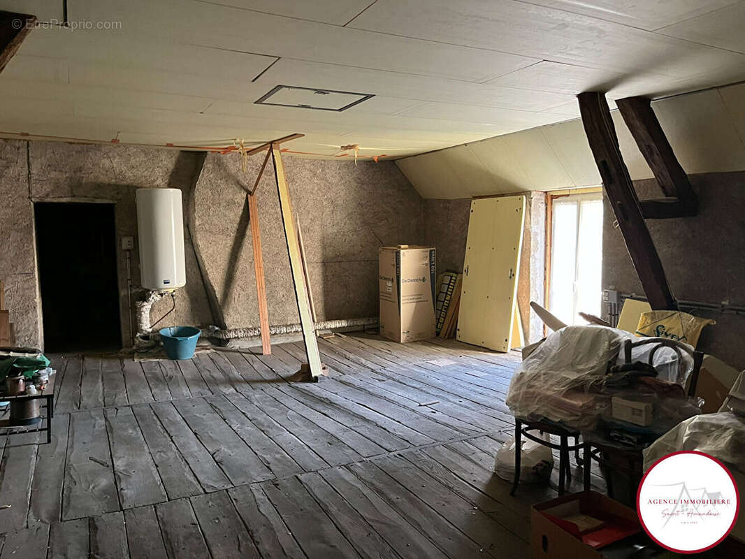 Maison à SAINT-AMAND-MONTROND