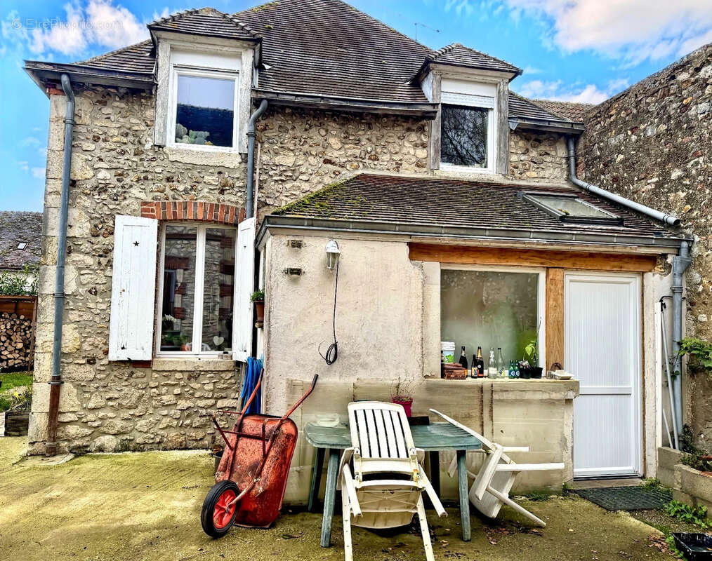 Maison à LA BUSSIERE