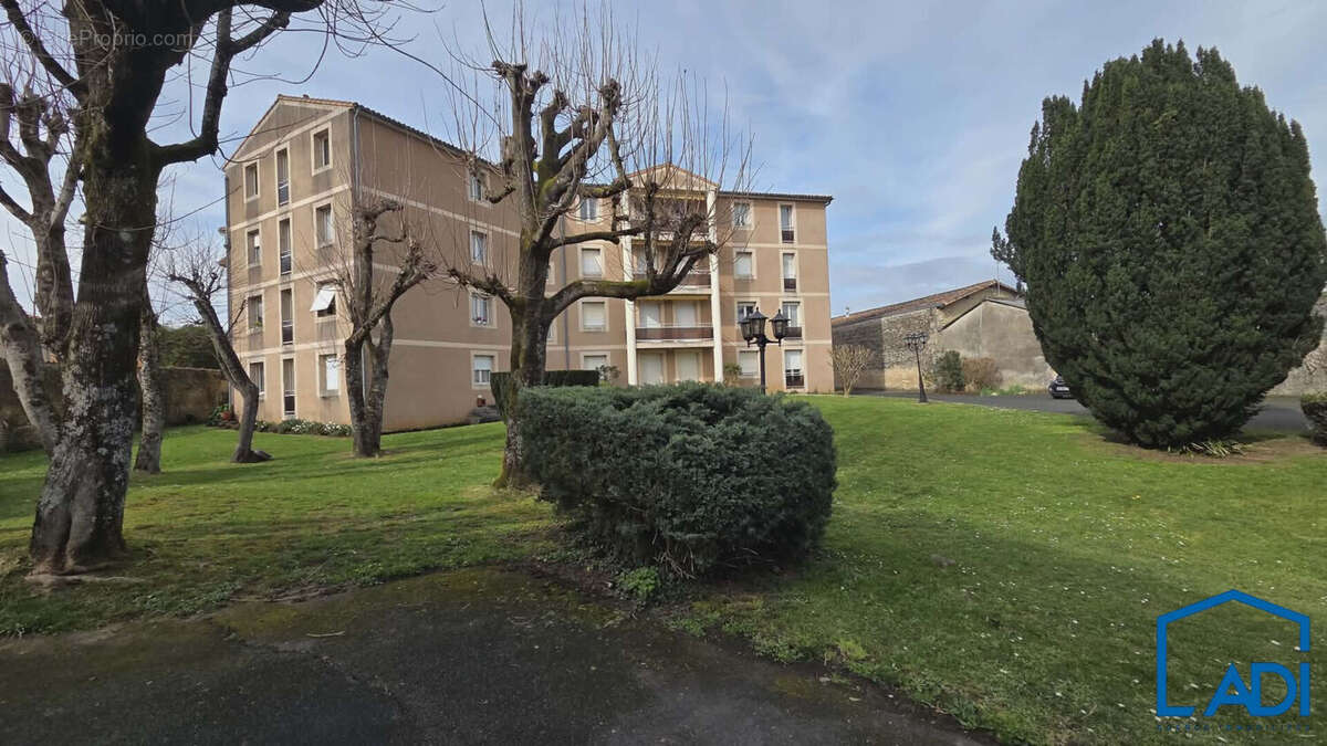 Appartement à SAINT-MAIXENT-L'ECOLE