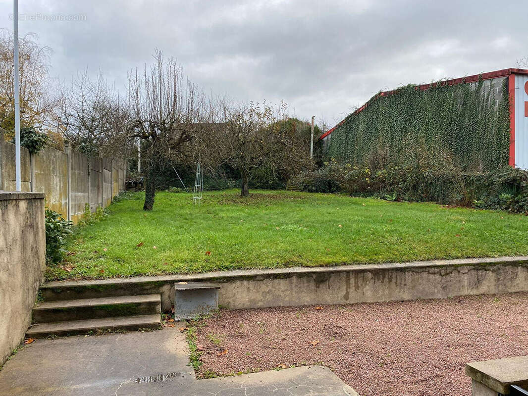 Maison à MONTCEAU-LES-MINES