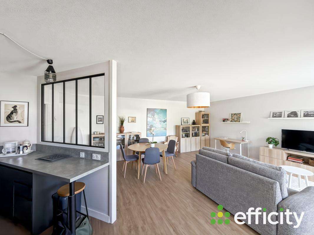 Appartement à VAUGNERAY