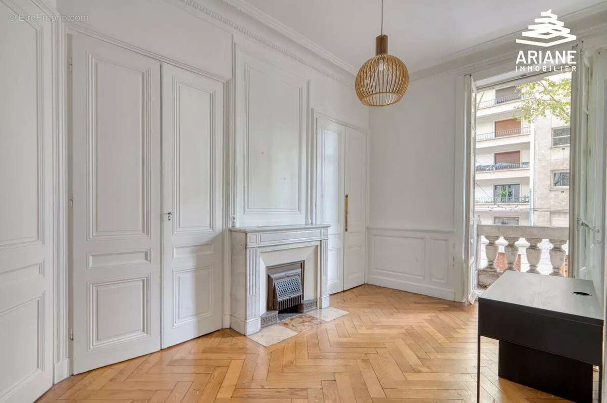 Appartement à LYON-6E