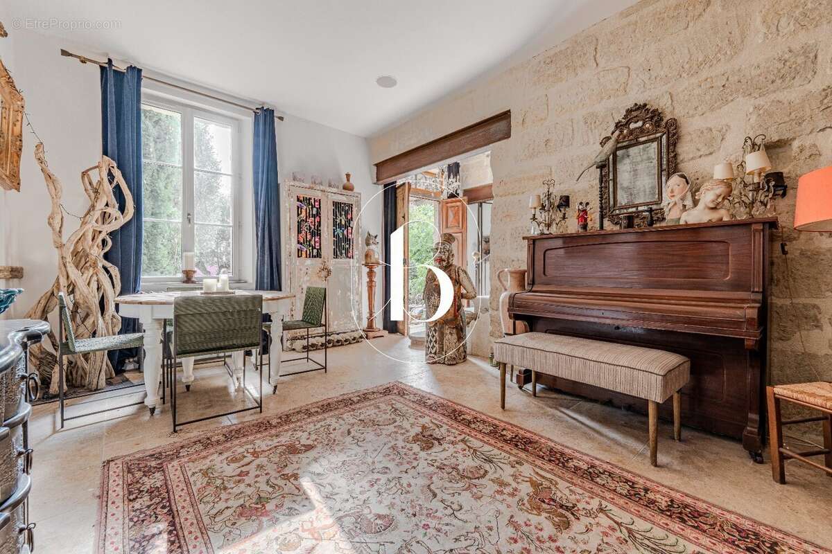 Maison à UZES
