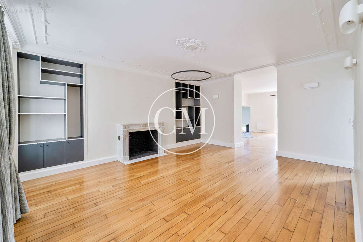 Appartement à VERSAILLES