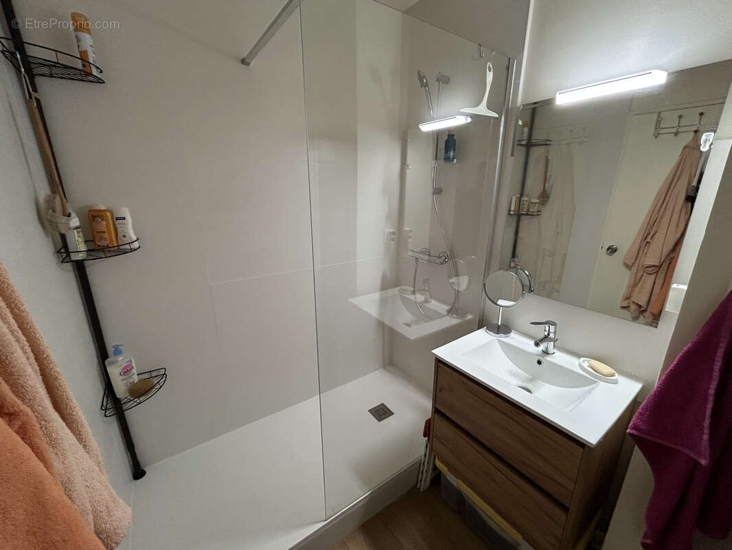 Appartement à PUY-GUILLAUME