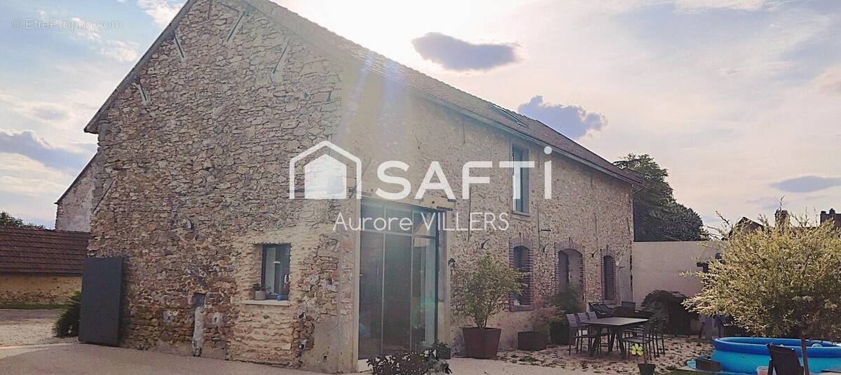 Photo 1 - Maison à FLEXANVILLE