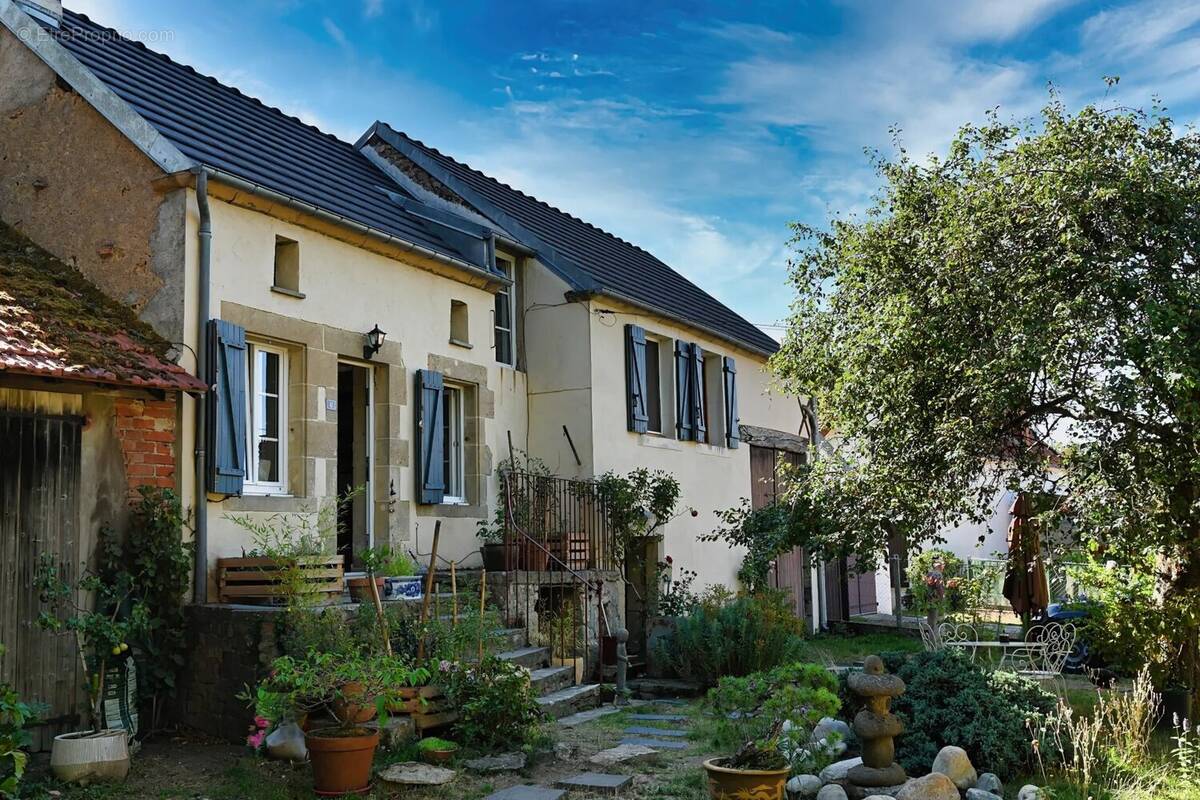 Maison à SAINT-FRANCHY