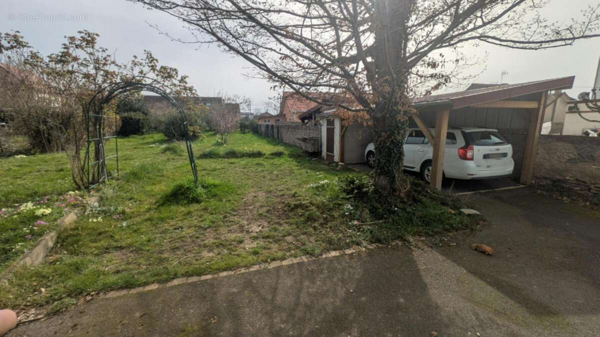 Maison à VARENNES-SUR-ALLIER