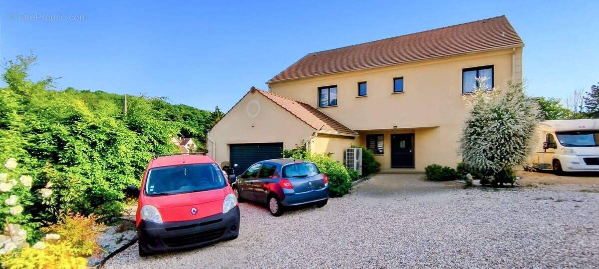 Maison à MONTLIGNON