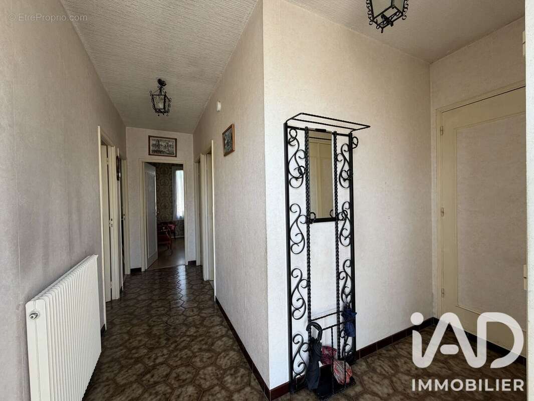 Maison 76 m² à La Rochelle  - photo 6