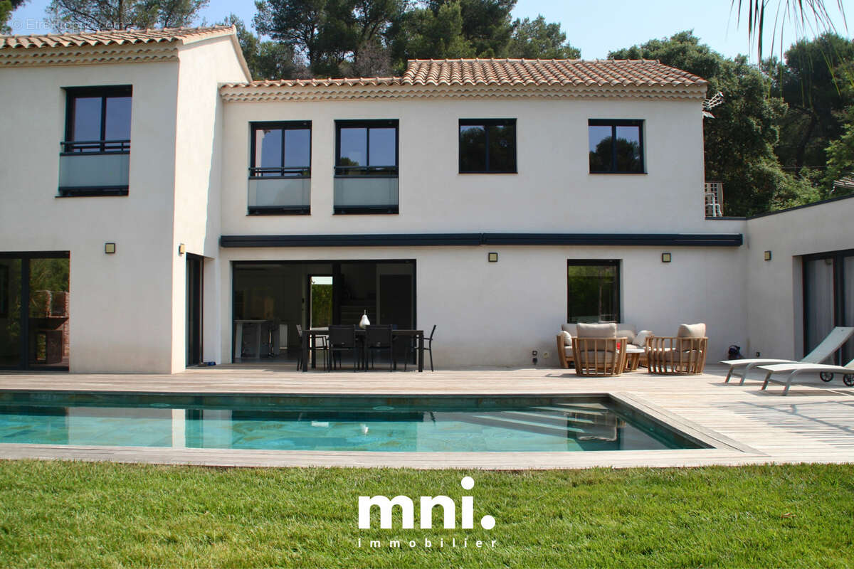 Maison à SIX-FOURS-LES-PLAGES