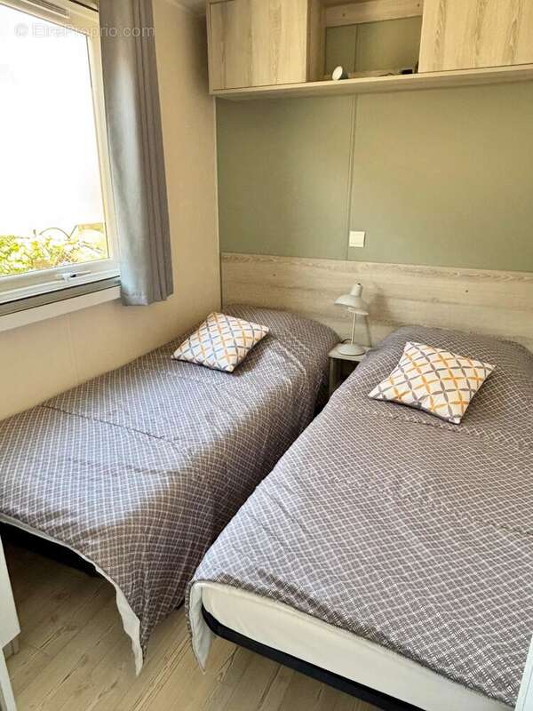 Maison à ROQUEBRUNE-SUR-ARGENS