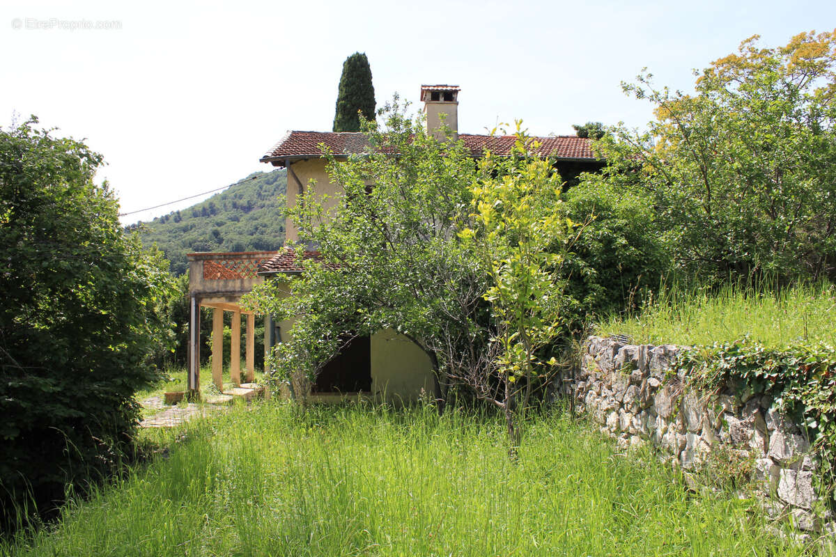 Vence - terrain à bâtir - 2034m2 - photo 12
