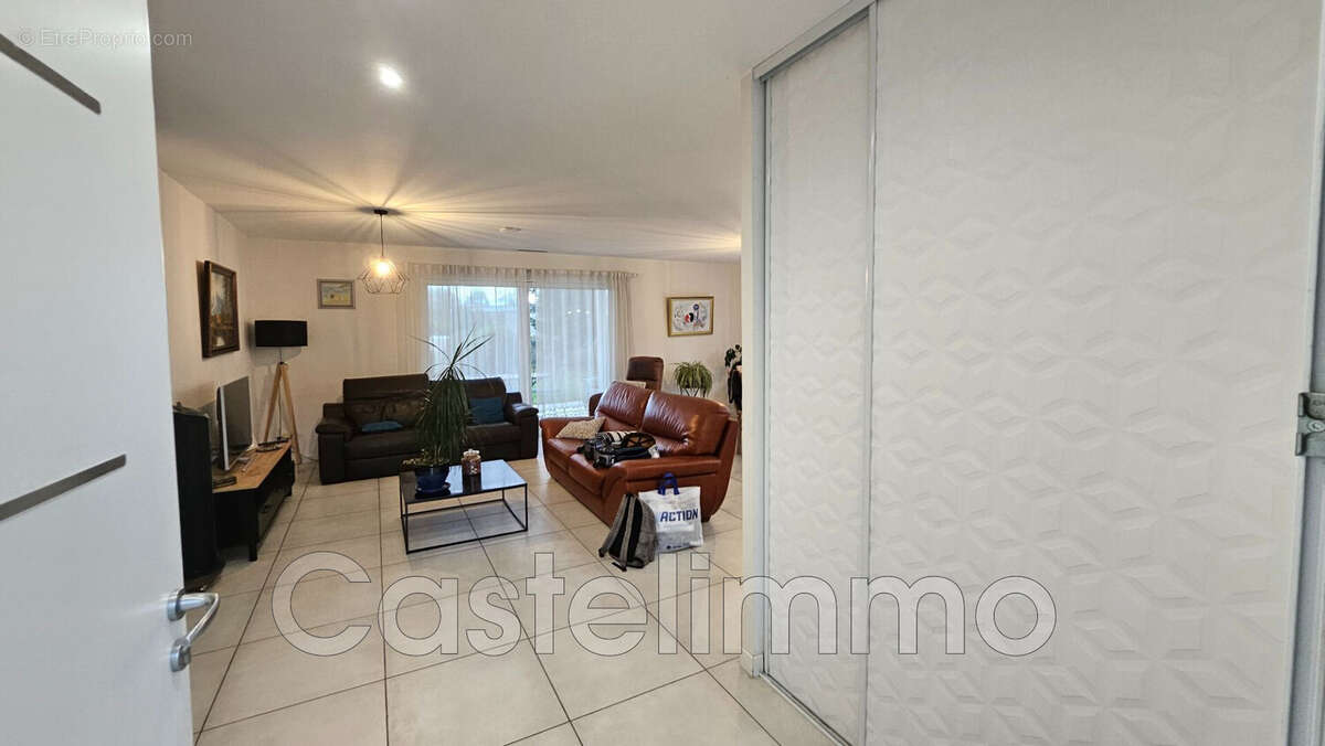 Maison à CASTELSARRASIN