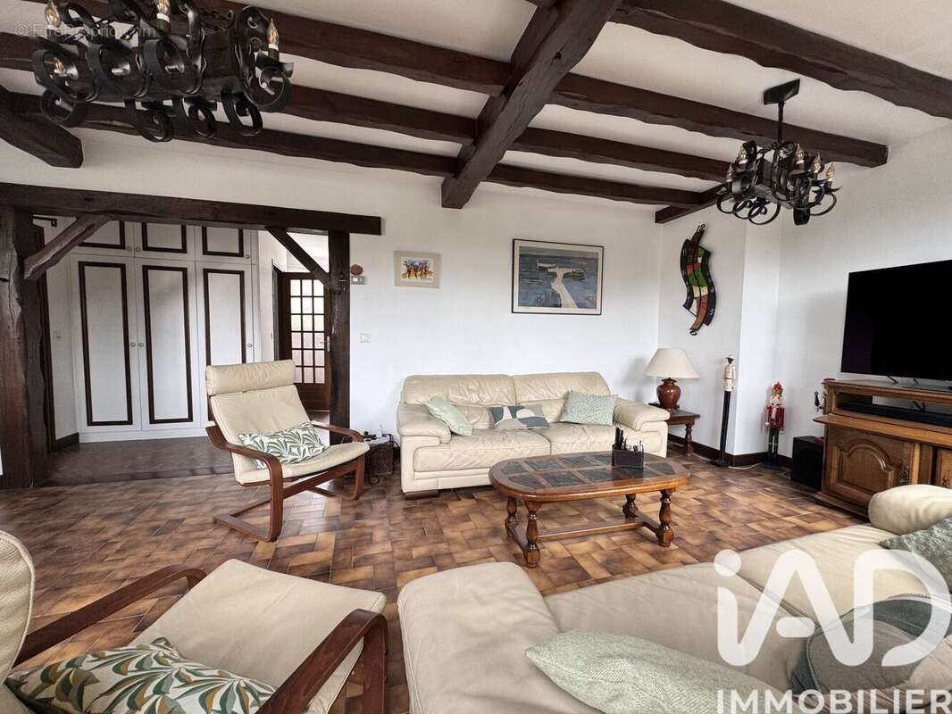 Photo 2 - Maison à VIRY-CHATILLON