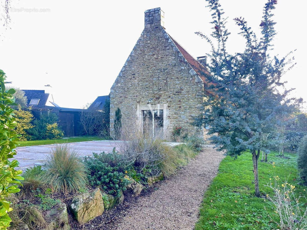 Maison à SAINTE-HELENE