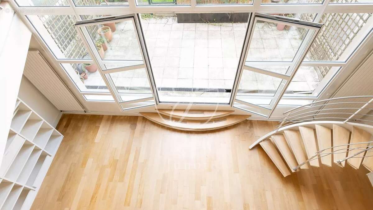 Appartement à PARIS-19E