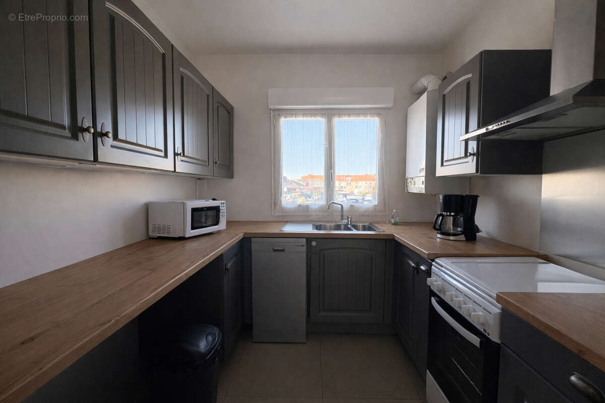 Appartement à LAMORLAYE