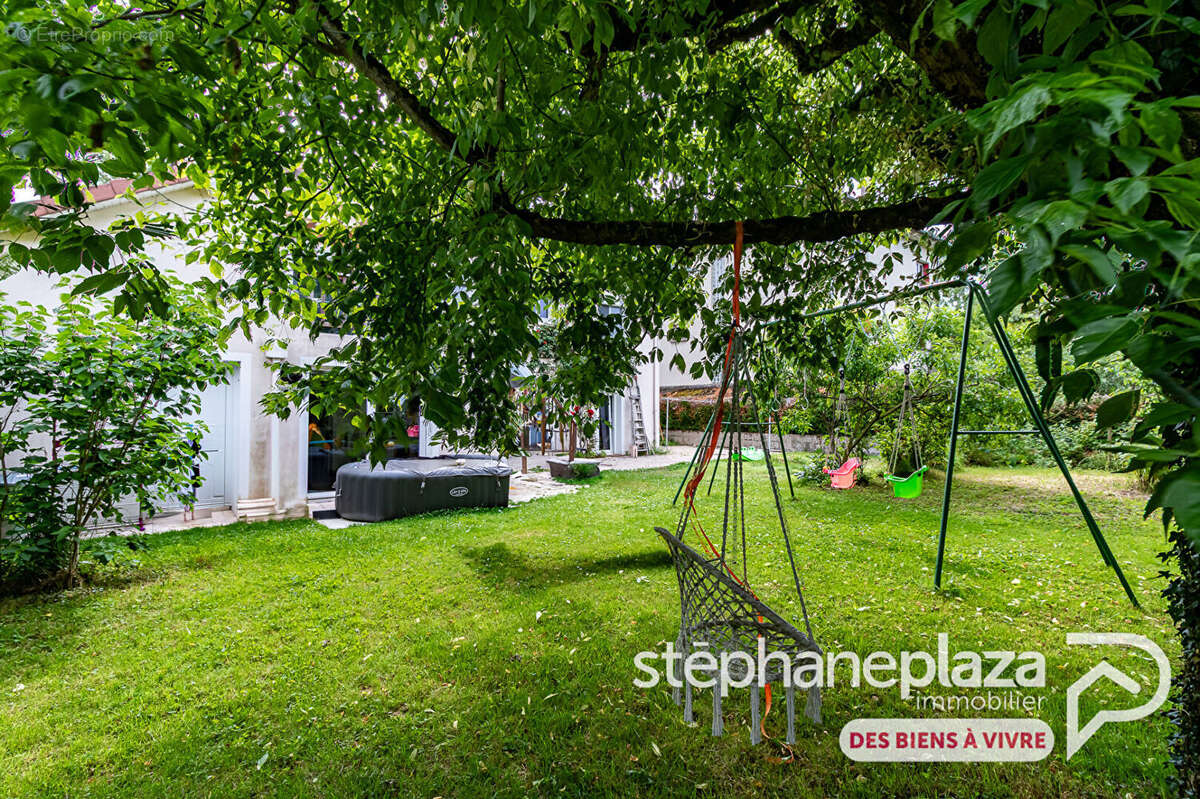 Maison à BOURG-EN-BRESSE