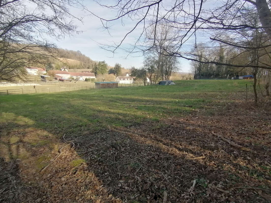 Terrain à VILLERS-SAINT-SEPULCRE