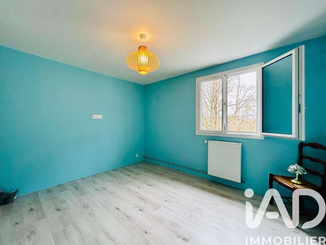 Photo 9 - Maison à BURES-SUR-YVETTE