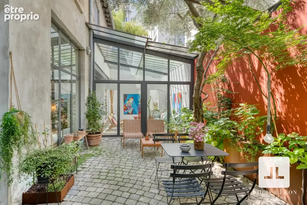 Maison confidentiel au coeur de lyon – 206 m² – terrasse - photo 2