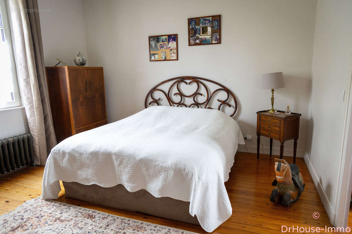 Maison à LE BREUIL-EN-AUGE