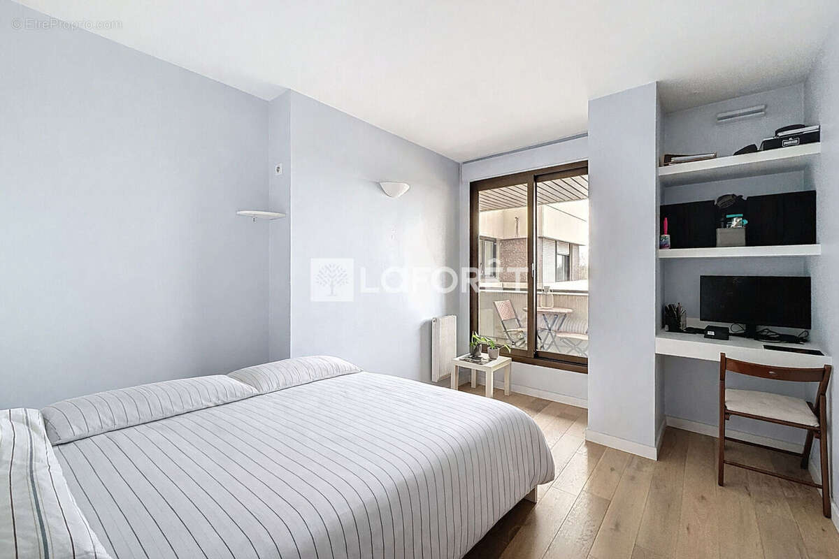 Appartement à SURESNES