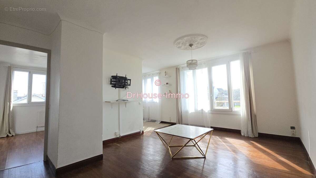 Appartement à MANTES-LA-VILLE