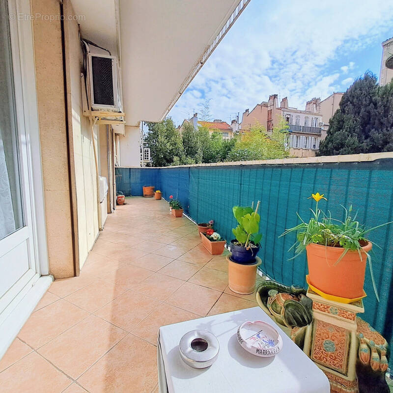 Appartement à MARSEILLE-6E
