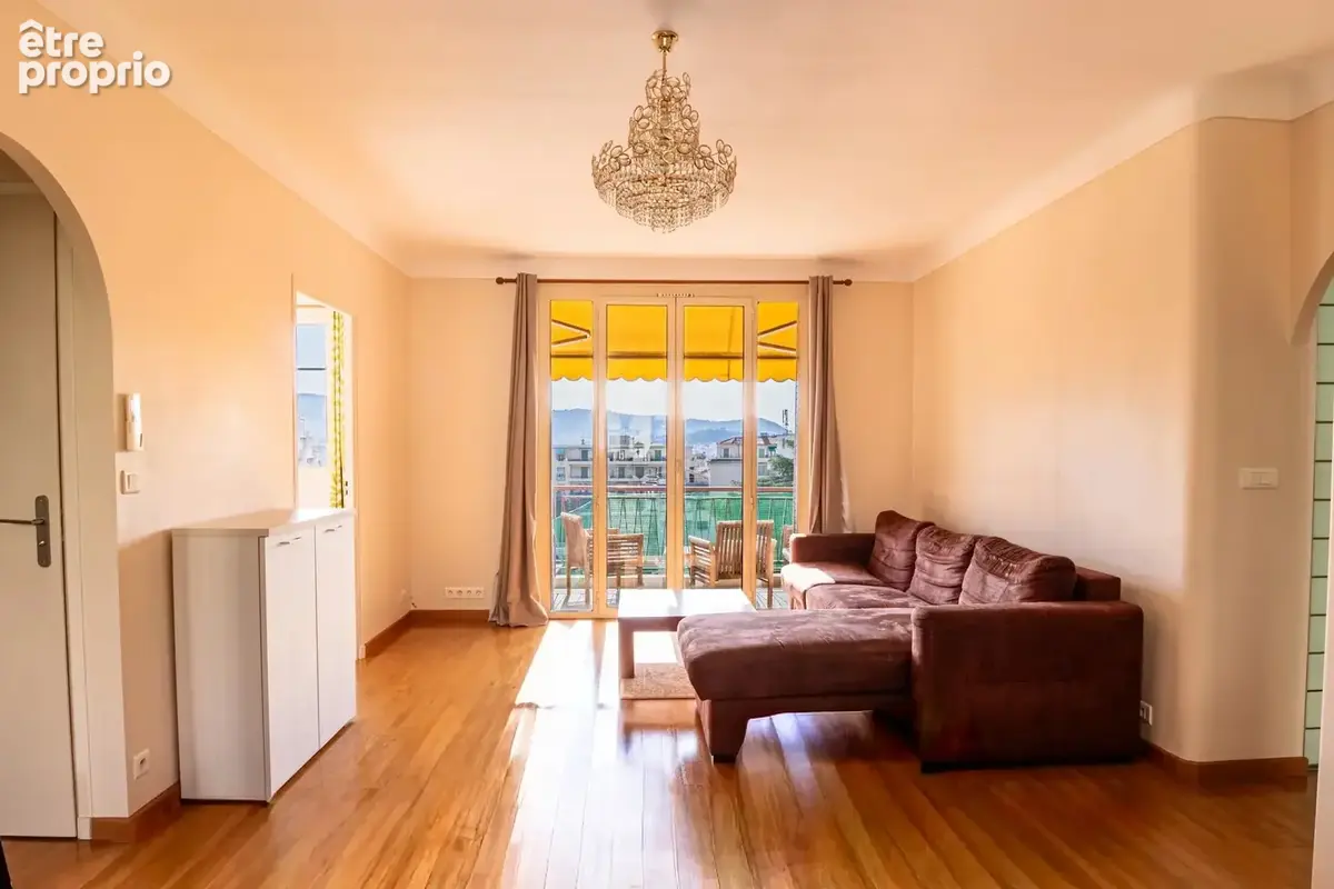 Estienne d'orves- 4 pièces - 73 m² - dernier étage - balcons - vue dégagée - photo 2