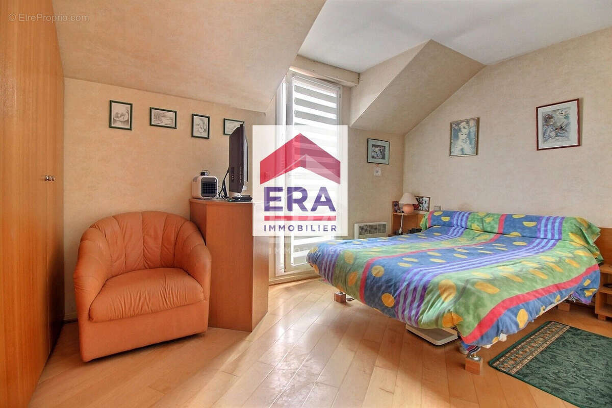 Maison à VILLENEUVE-LA-GARENNE