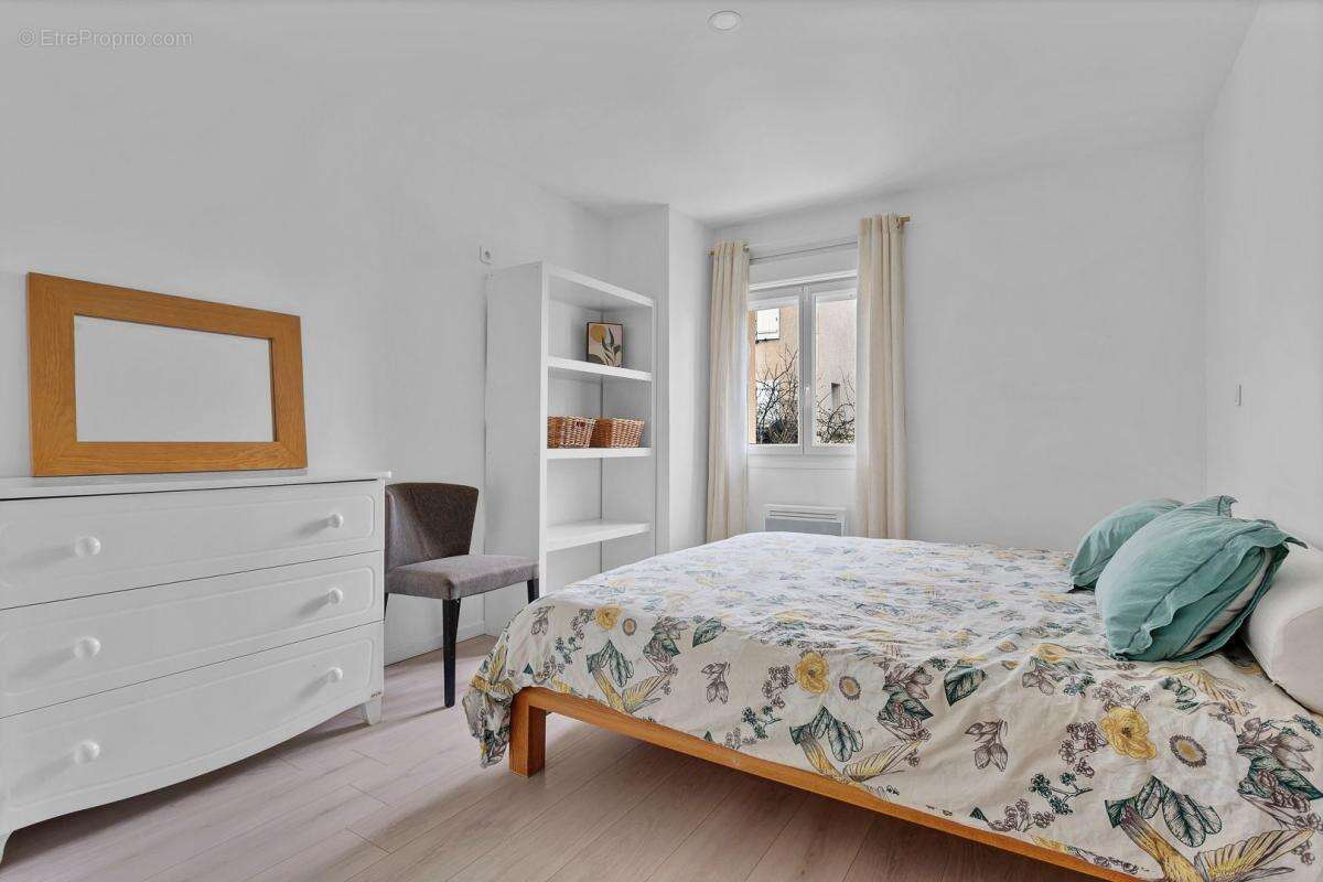 Maison à VILLECRESNES