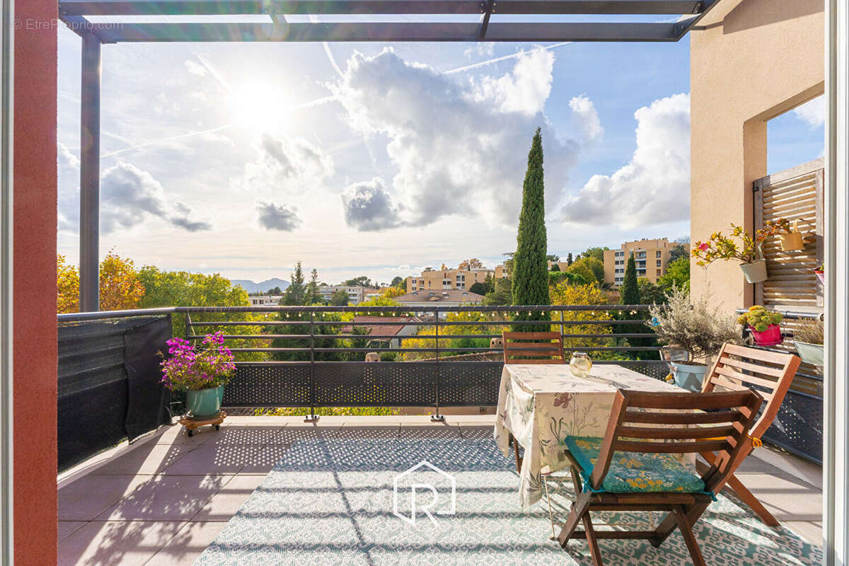 Appartement à MARSEILLE-12E