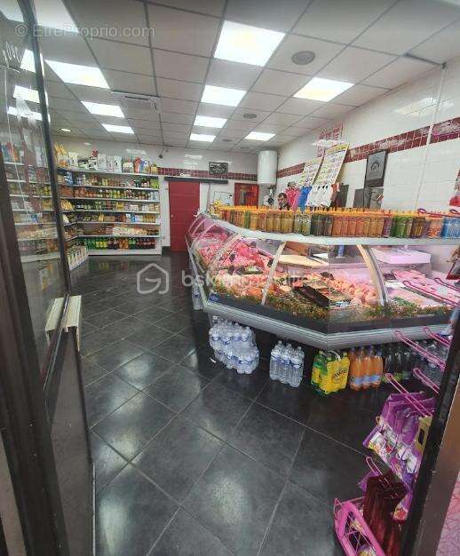 Commerce à CORBEIL-ESSONNES