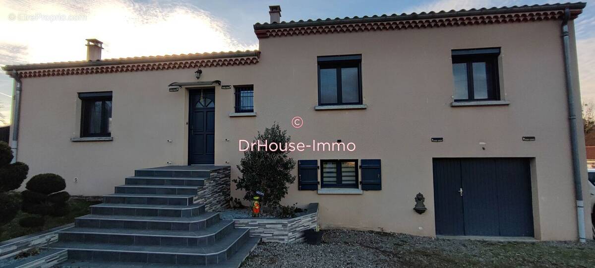 Maison à MAZEYRAT-D&#039;ALLIER