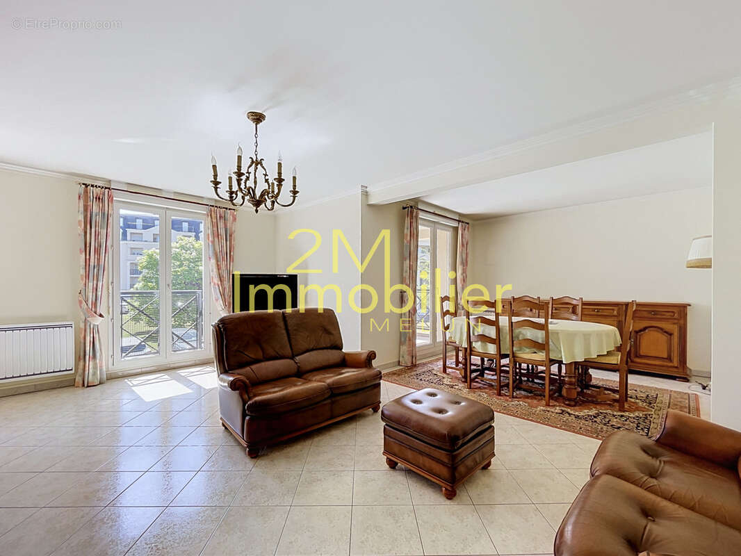 Appartement à DAMMARIE-LES-LYS